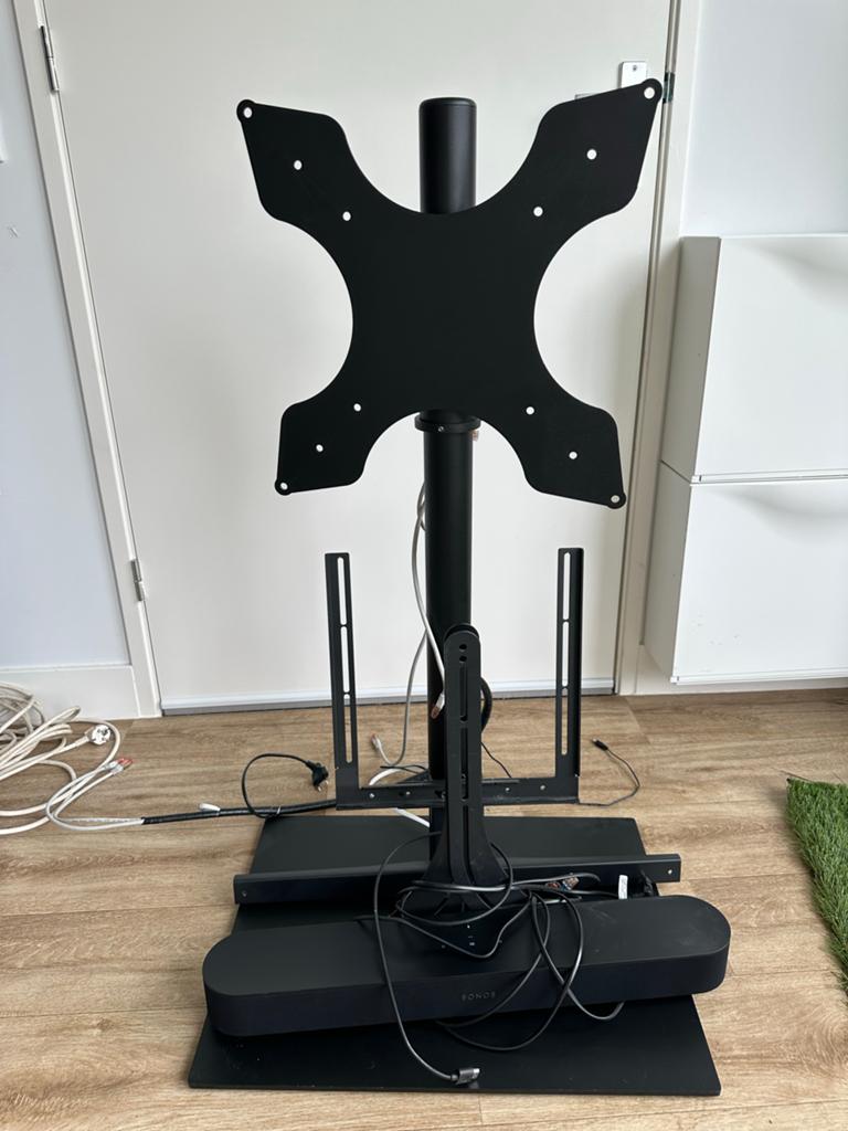 TV-standaard met VESA-bevestiging en Sonos-plank, Ophalen, Zo goed als nieuw, Overige merken