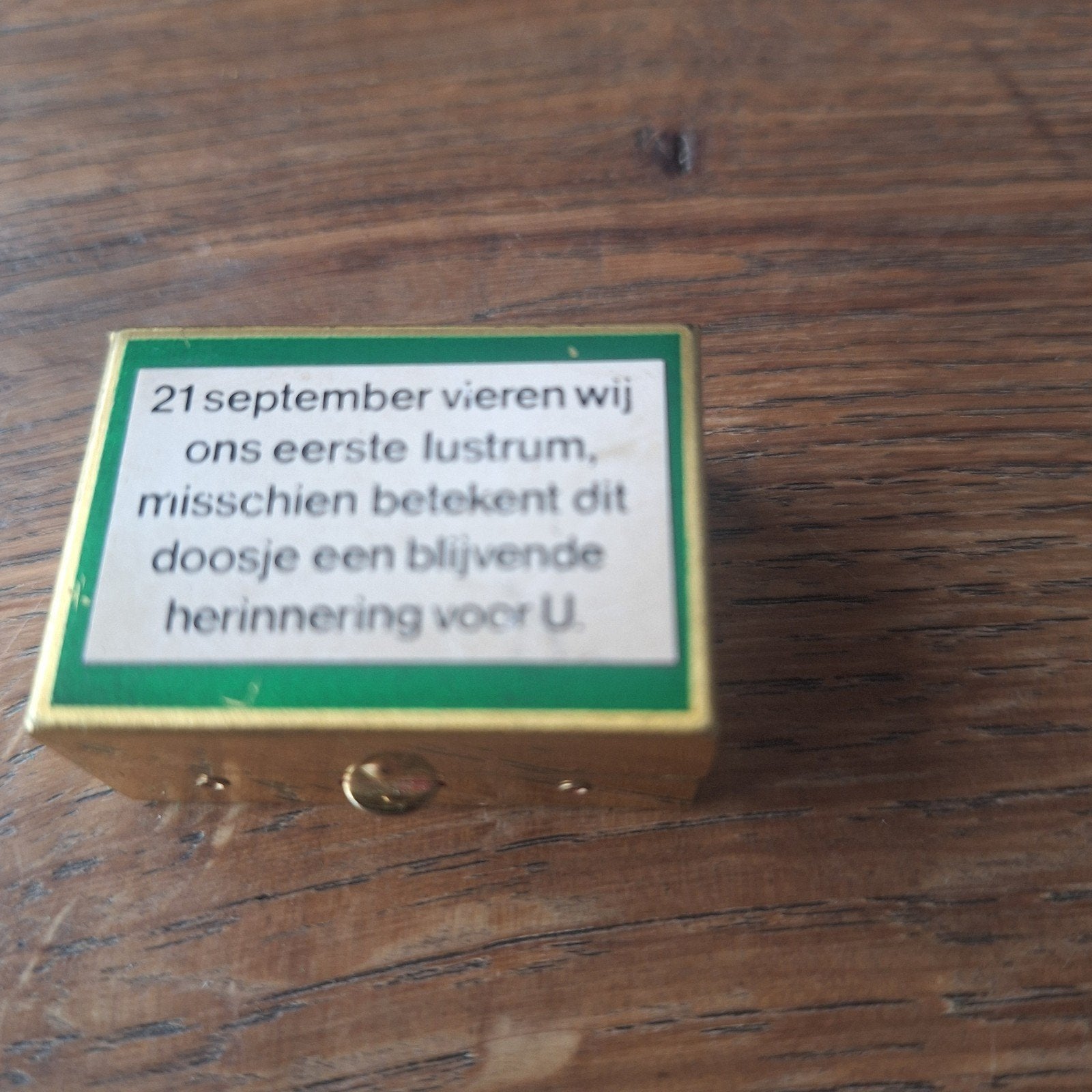 Miniatuur Naaidoosje - Goudkleurig met Inhoud, Ophalen of Verzenden