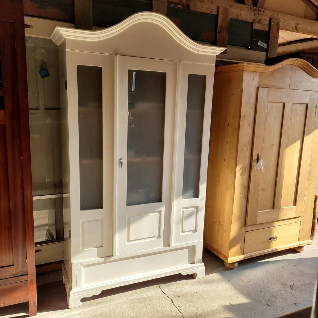 Brocante vintage oude ondiepe kast servieskast keukenkast, Ophalen