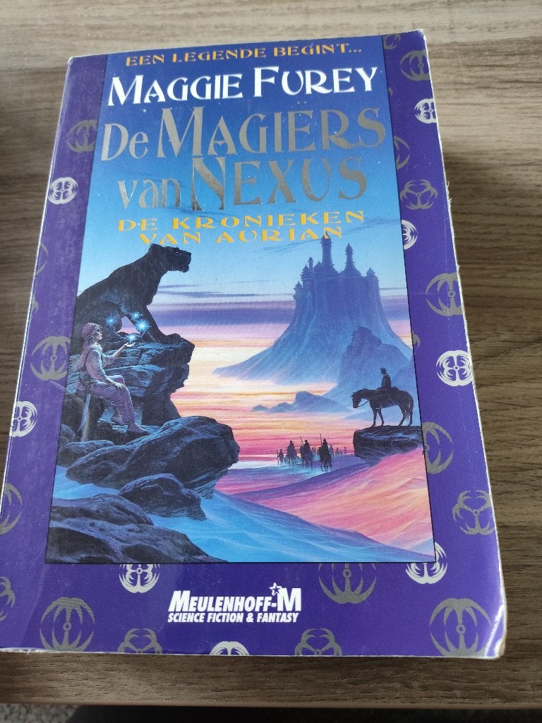 Maggie Furey De Magiërs van Nexus in nette staat, Boeken, Ophalen of Verzenden, Zo goed als nieuw