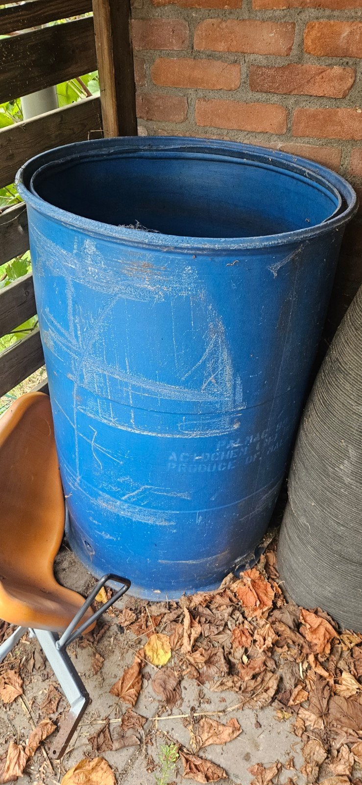 Regenton 240 liter met kraangat, Ophalen, Kunststof, Gebruikt, Met kraantje