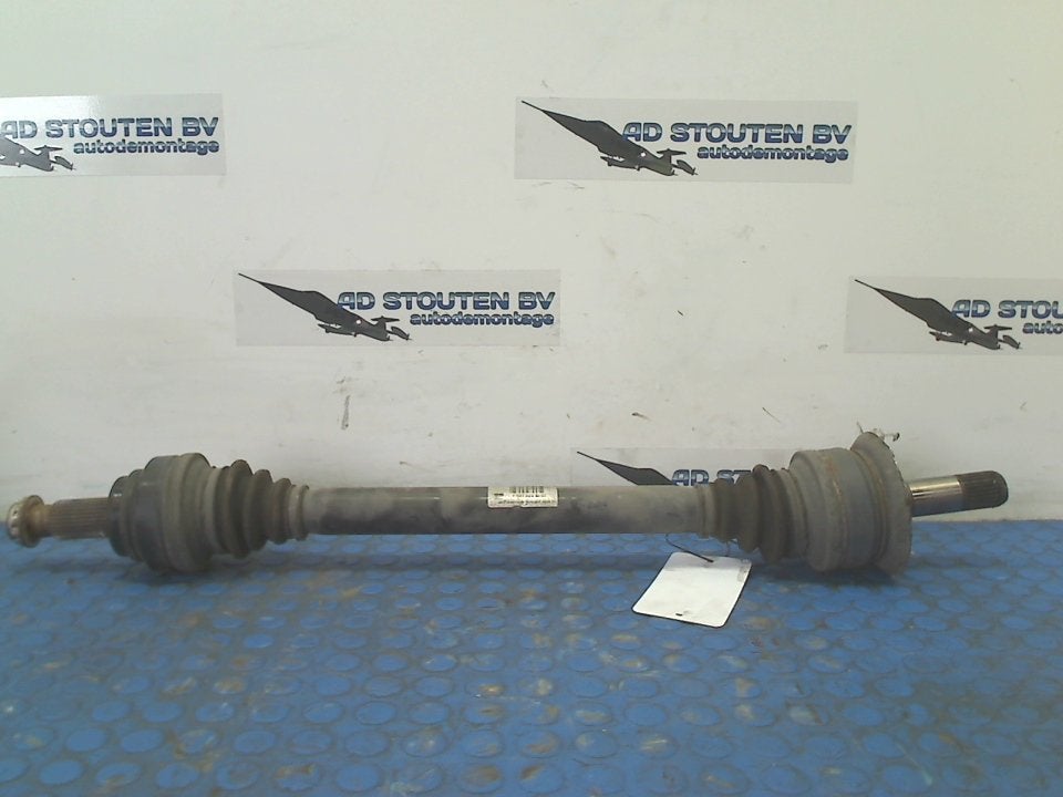 Aandrijfas Links Achter 5 serie Touring (F11) 2012, Gebruikt, Petuelring 130, München 80809, , Duitsland, BMW, Bayerische Motoren Werke AG