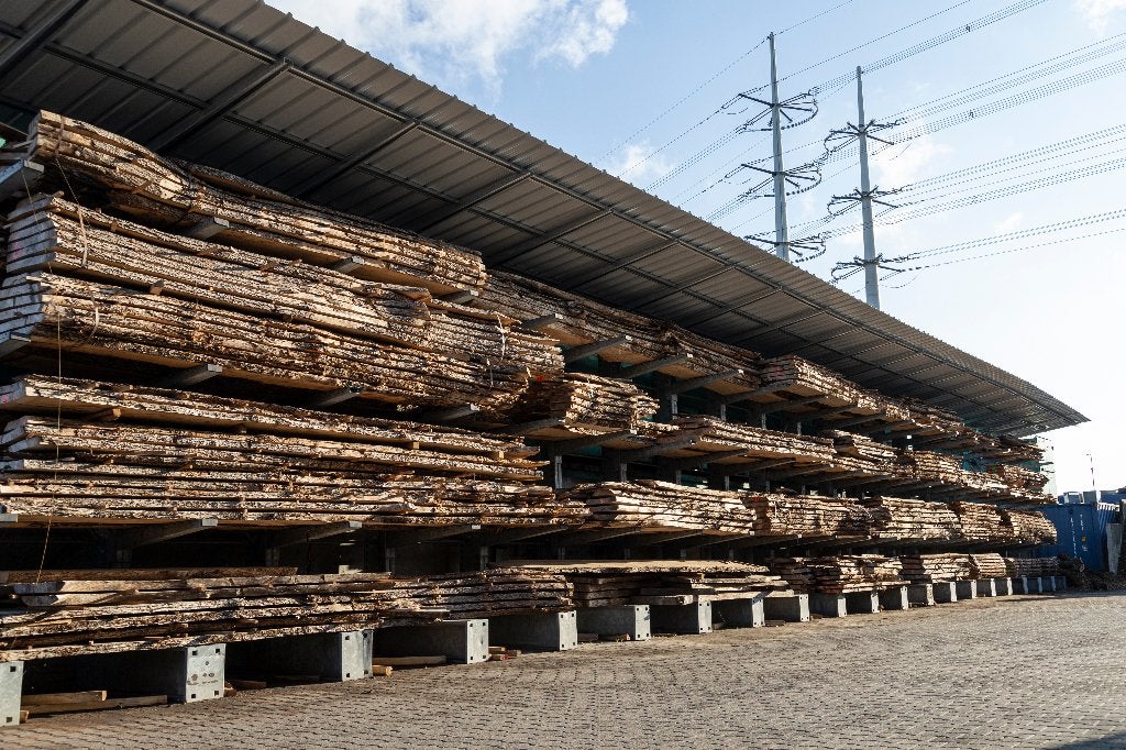 Boomstamtafel, boomstamplanken en schaaldelen | Lokaal hout, Ophalen, Planken, Nieuw, Hardhout