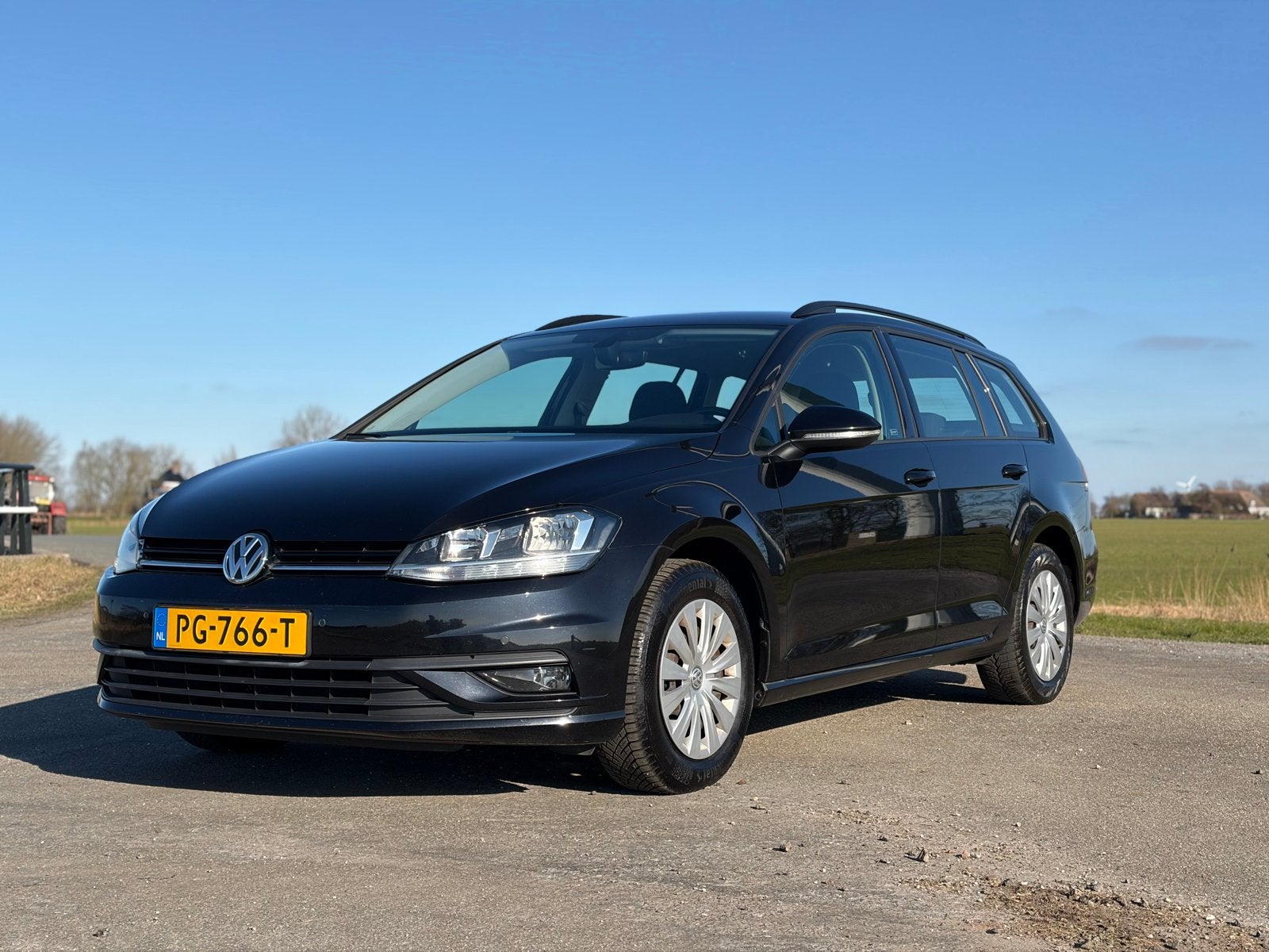 Volkswagen Golf Variant 1.0 TSI Zomer aanbieding !, Stof, Navigatiesysteem, Zwart, Origineel Nederlands