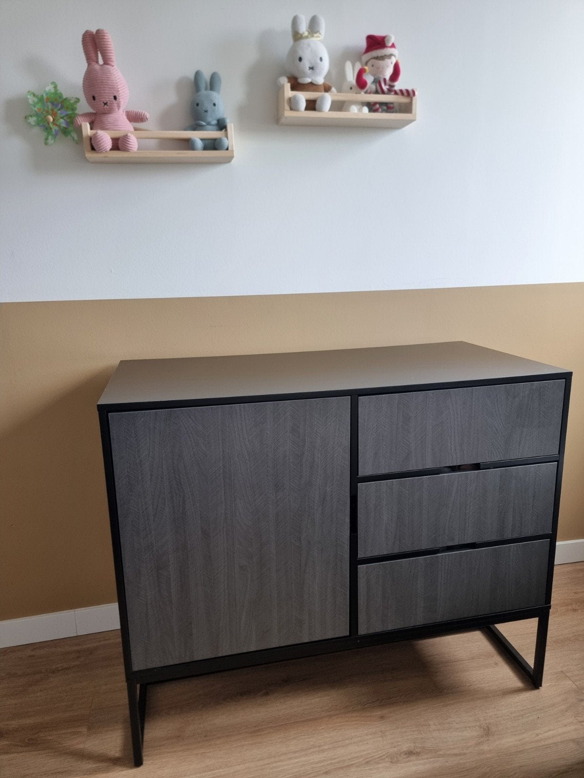 TWF babykamer (commode, ledikant, matras, opzetstuk)- Zo goe, Kinderen en Baby's, 50 tot 70 cm, Ophalen of Verzenden, 90 tot 105 cm