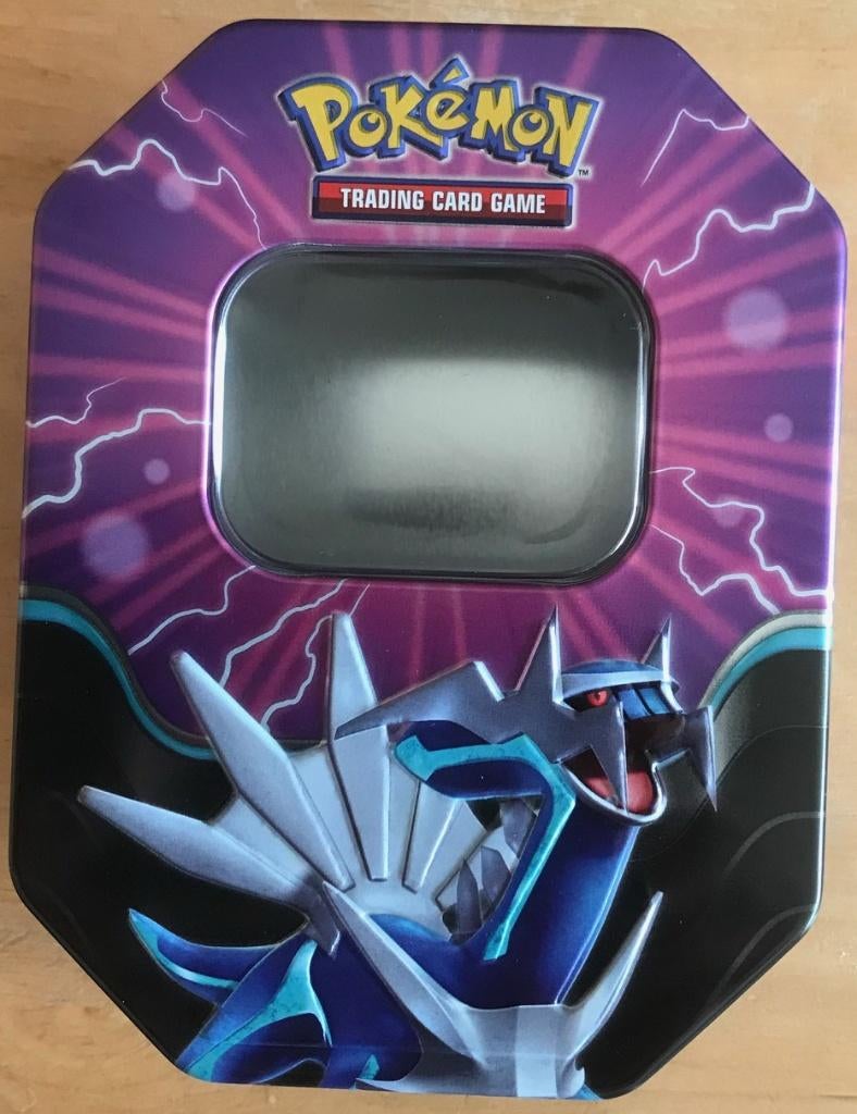 Pokemon - 100 verschillende kaarten met gratis tin, Ophalen of Verzenden, Zo goed als nieuw, Meerdere kaarten, Foil