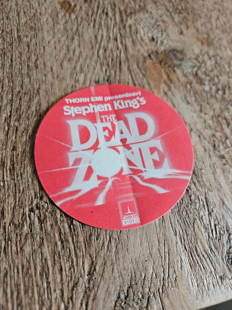 Stephen King The Dead Zone sticker, Ophalen of Verzenden, Zo goed als nieuw