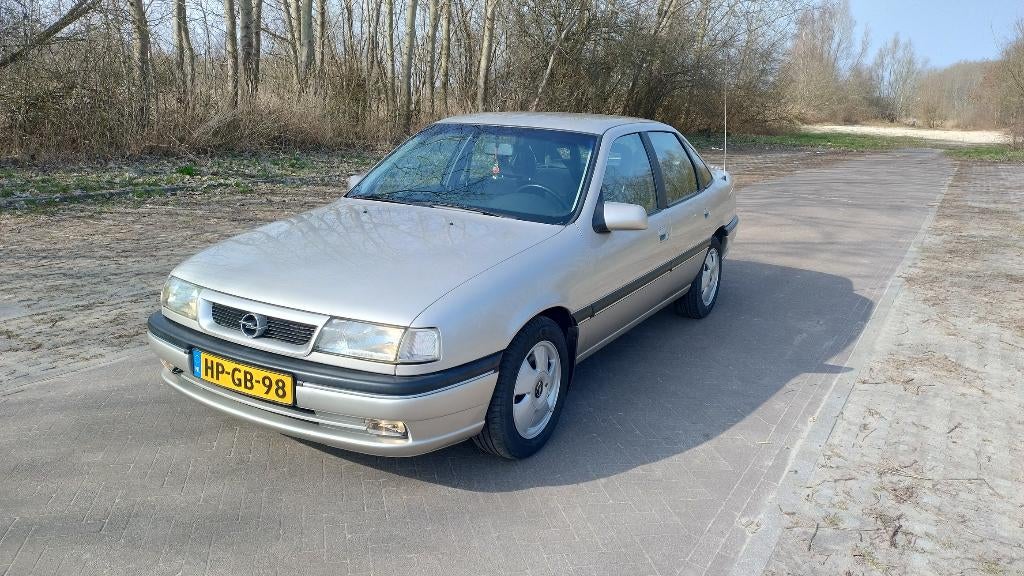 Opel Vectra 2.5i V6 AUT E2 1994 Grijs, Auto's, Opel, 1350 kg, 1295 kg, 630 kg, Particulier