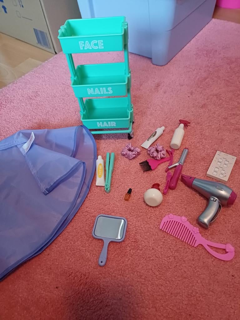 Our generation beauty trolley, Verzamelen, Poppenhuizen en Toebehoren, Ophalen of Verzenden, Poppenhuis