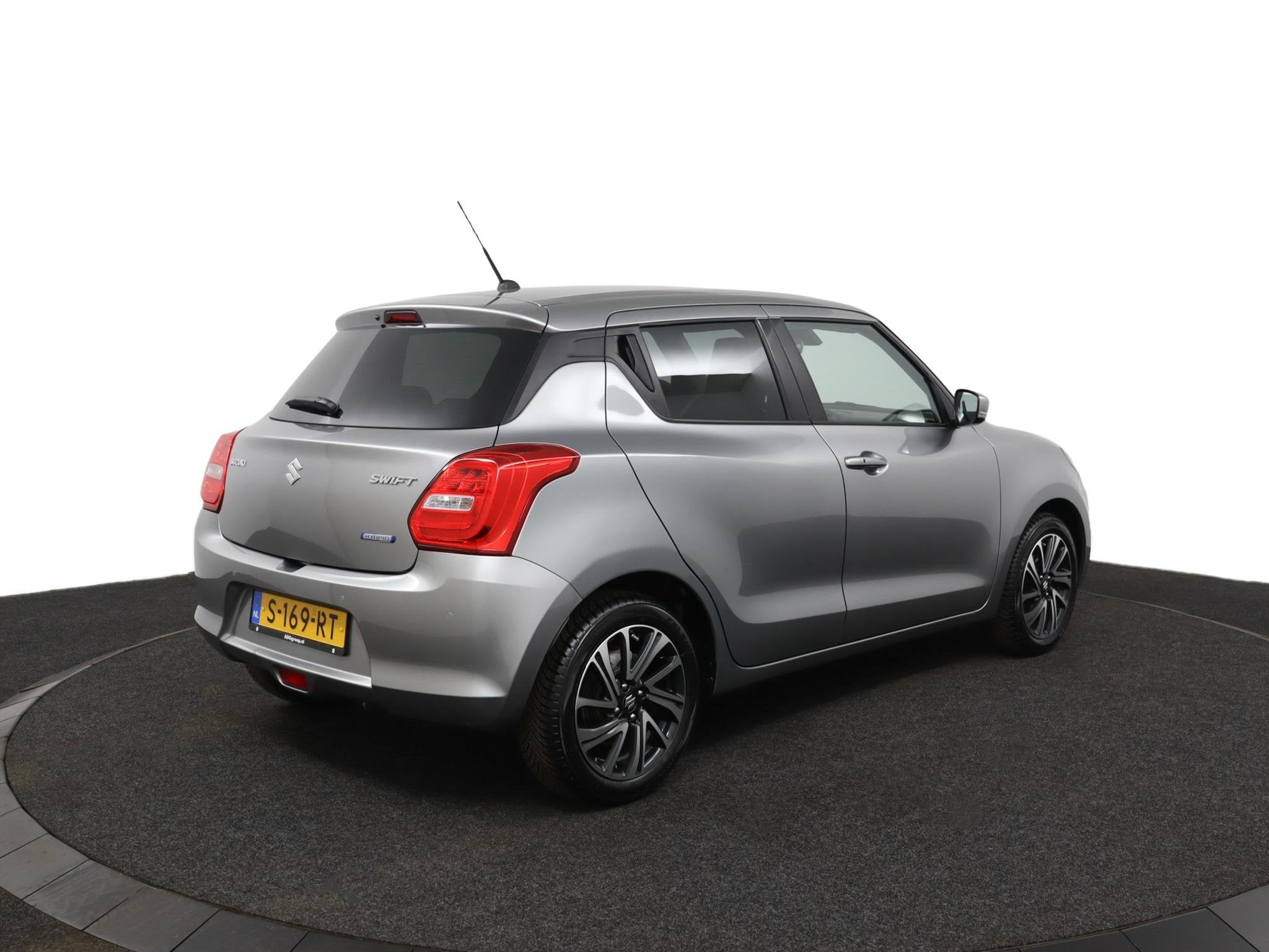 Suzuki Swift 1.2 Style Smart Hybrid | Camera | Navigatie | S, Gebruikt, 4 cilinders, 400 kg, Swift
