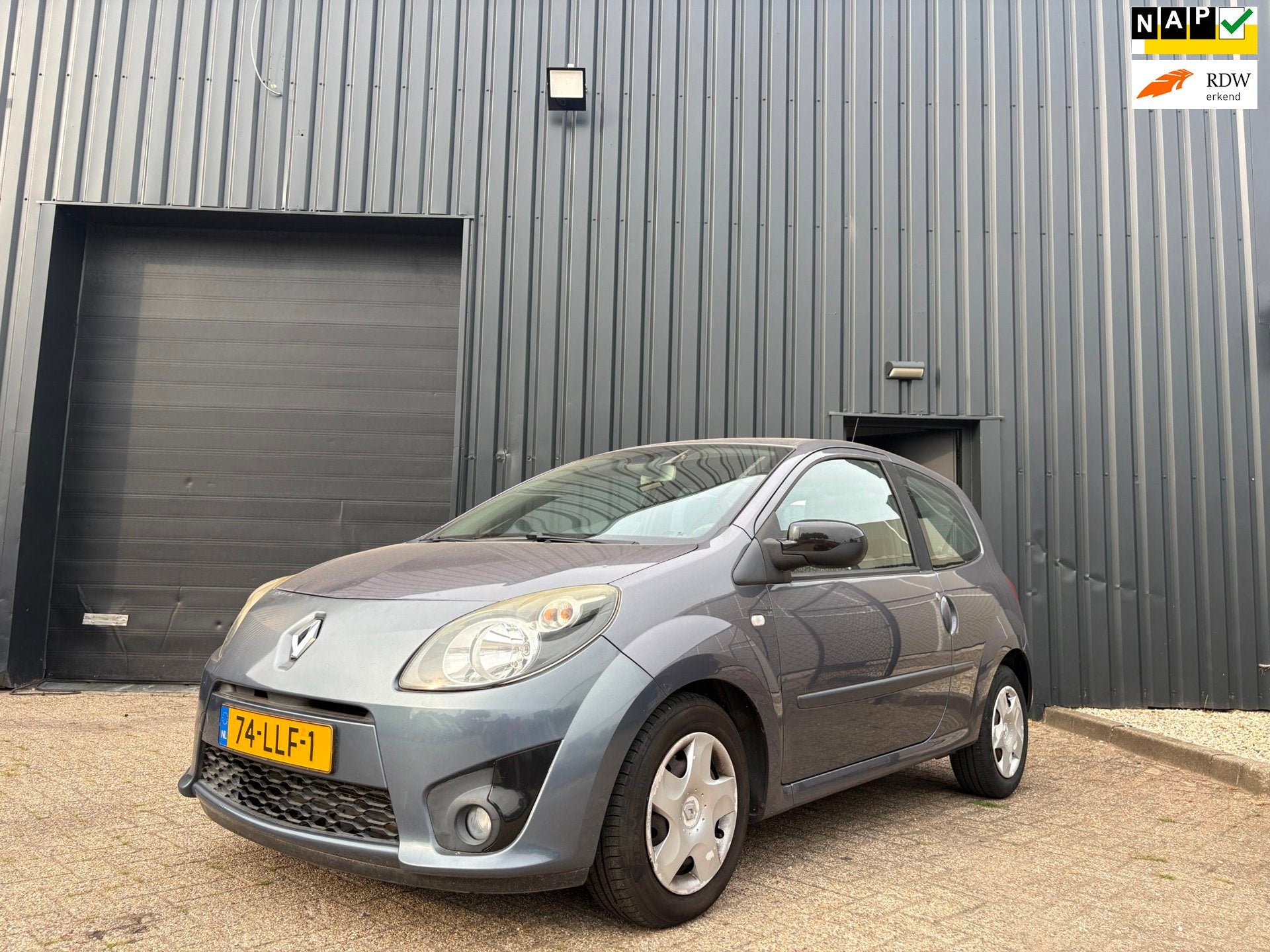 Renault Twingo 1.2-16V Dynamique-airco-cruise-1ste eigenaar-, Auto's, Renault, Gebruikt, 31 €/maand, 4 cilinders, 923 kg