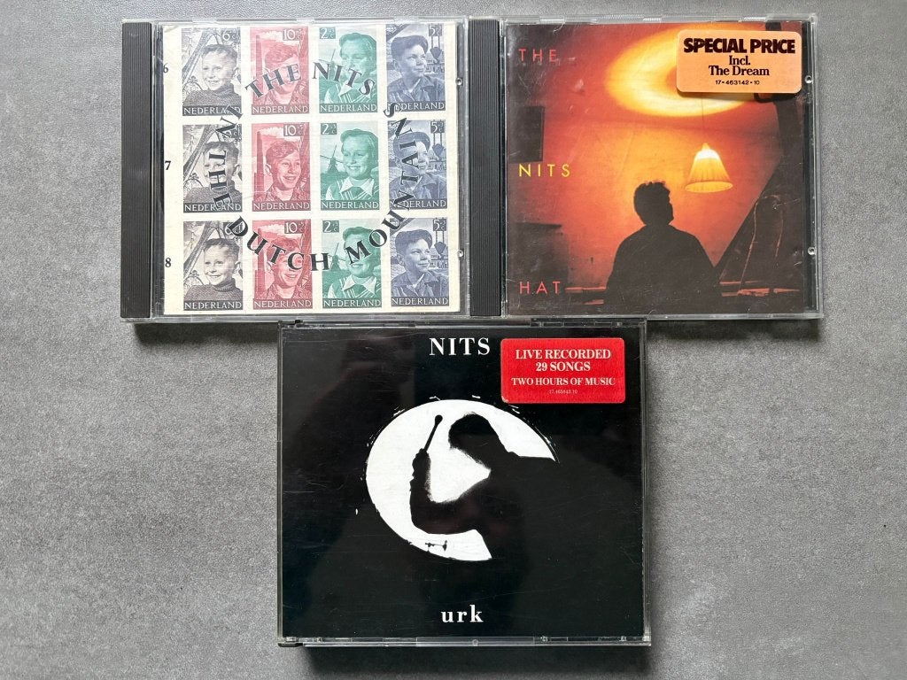 The Nits 3x - Hat, Urk & In The Dutch Mountains, leuke cd's, Cd's en Dvd's, Ophalen of Verzenden, Zo goed als nieuw, Poprock
