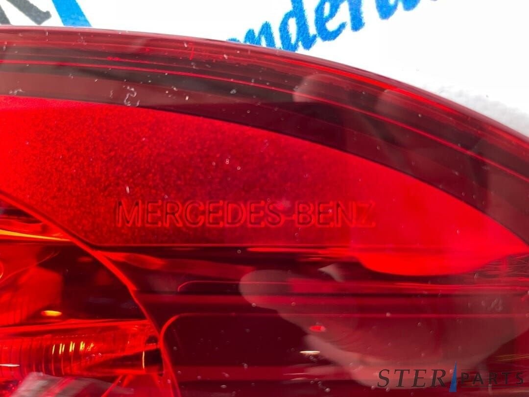 Achterlicht rechts Mercedes C-klasse W205 Sedan A 2059060457, -, Nieuw, Ophalen of Verzenden, -