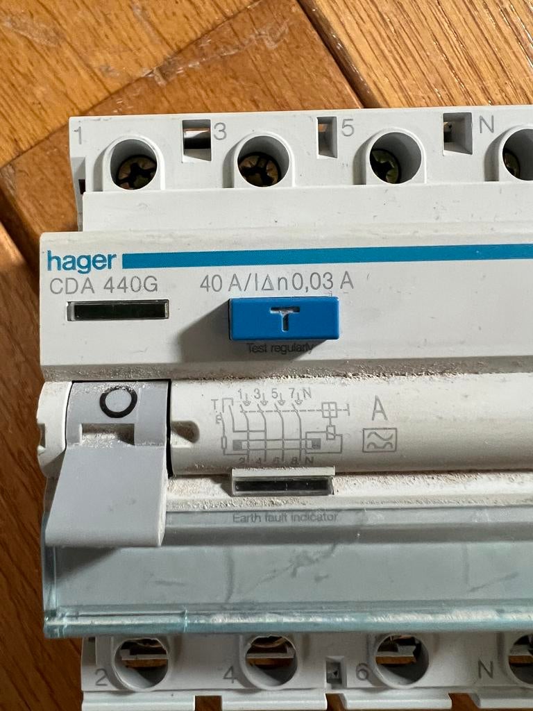 3 Hager aardlekschakelaars CDA 440G 40A 30mA, Ophalen of Verzenden, Gebruikt, Schakelaar