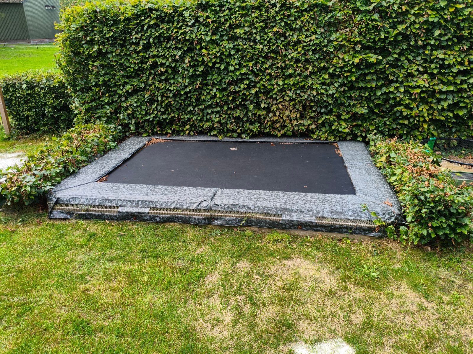 Avyna trampoline (Inground), Ophalen, Gebruikt