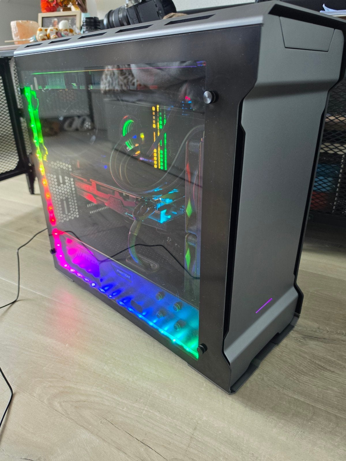 High-End Gaming PC: i9-9900K, RTX 2080 Ti, 16GB RGB RAM, Ophalen, Gebruikt, Virtual Reality, Onbekend