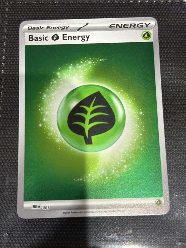 Pokémon Basic holo Energy Gras Kaart MEE IN 001, Ophalen of Verzenden, Zo goed als nieuw, Losse kaart