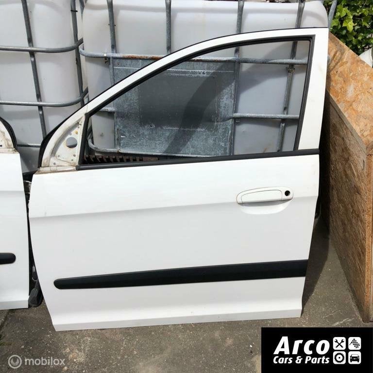 Kia Picanto Portier LINKS / RECHTS UD Wit 2004-2010, Auto-onderdelen, Carrosserie en Plaatwerk, Deur, Ophalen of Verzenden, Kia