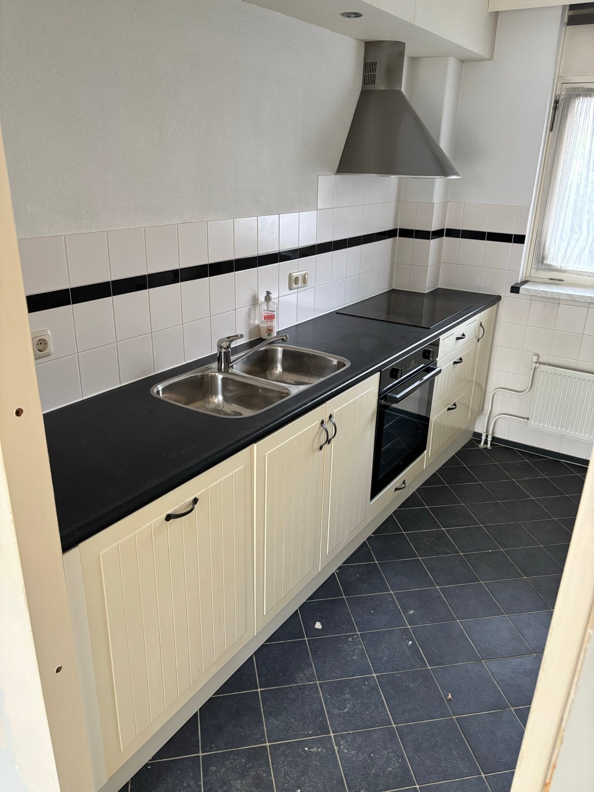 Complete Keuken met Apparatuur - Zo Goed als Nieuw, Huis en Inrichting, Ophalen, Enkelwandige keuken, Zo goed als nieuw, Kunststof