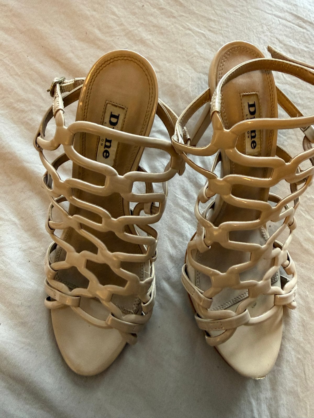 Dune London Sandalen met hoge hakken - Beige, Kleding | Dames, Schoenen, Ophalen of Verzenden, Gedragen, Beige, Schoenen met hoge hakken