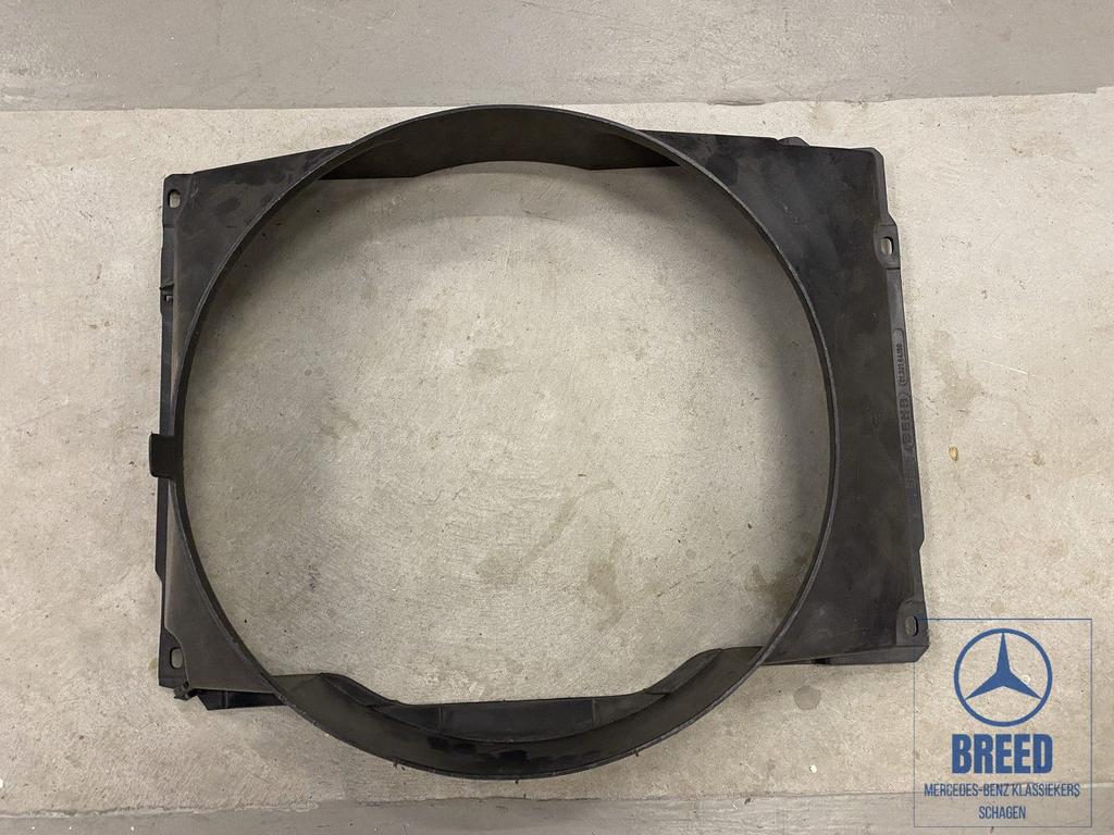 NOS radiateurkap Mercedes-Benz W115 200 220 230.4 200D 220D, Auto-onderdelen, Motor en Toebehoren, Mercedes-Benz, Nieuw, Ophalen of Verzenden