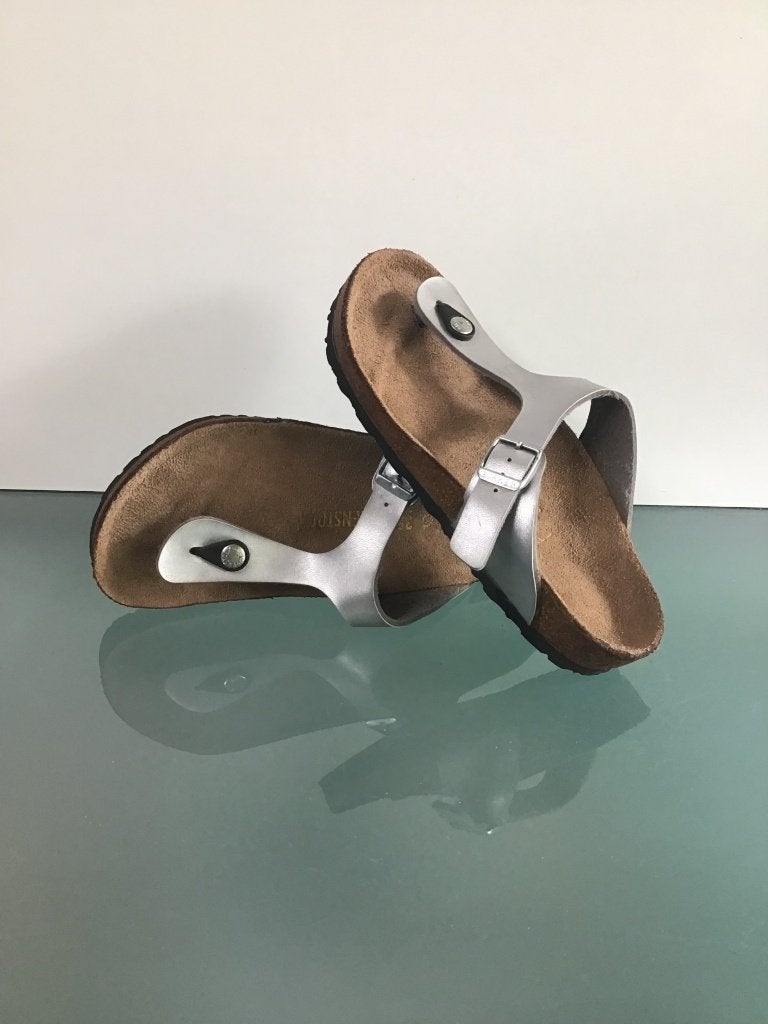 Birkenstock 38 | Gizeh zilveren slippers | Gratis verzenden, Slippers, Overige kleuren, Verzenden, Zo goed als nieuw