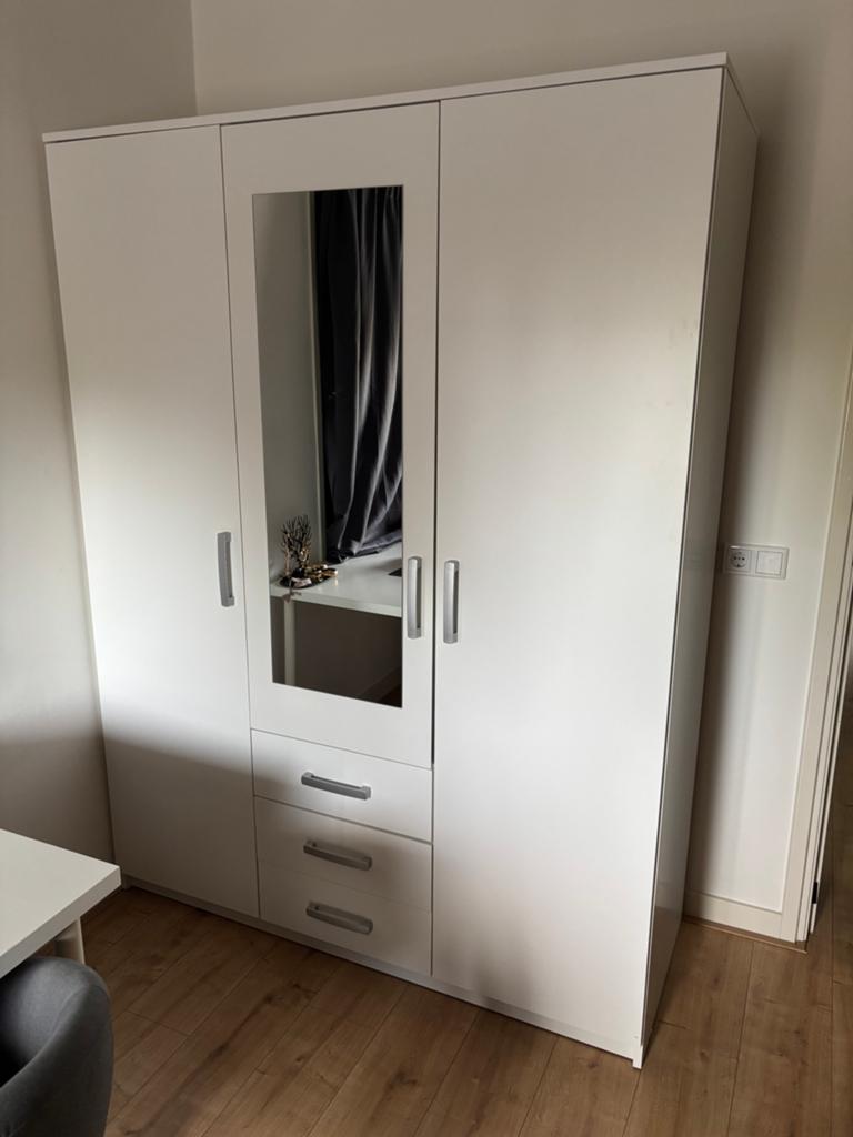 Jysk kledingkast Vellerup 150x58x200 cm, Huis en Inrichting, Kasten | Kledingkasten, 200 cm of meer, 150 tot 200 cm, Modern, met spiegeldeur