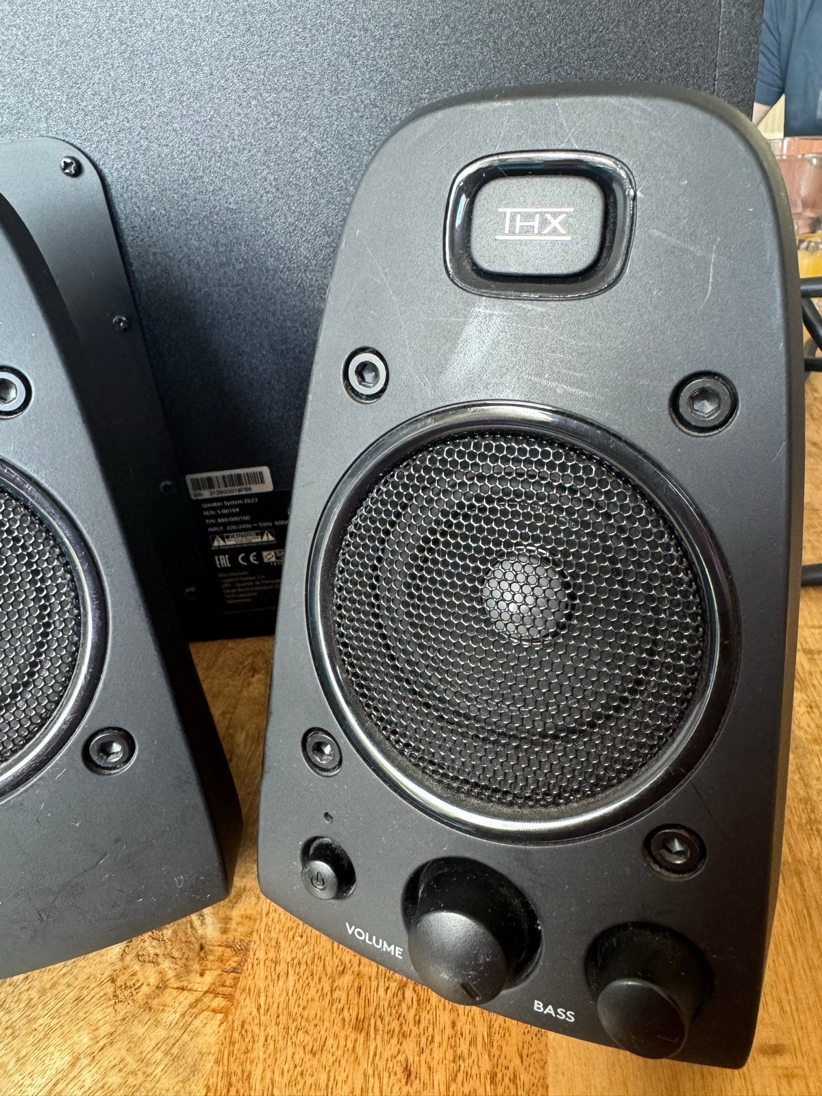 Logitech Z623 THX 2.1 Speakersysteem met Bass en Volume, Computers en Software, Pc speakers, Ophalen, Gebruikt, Audiokanaal 2.1