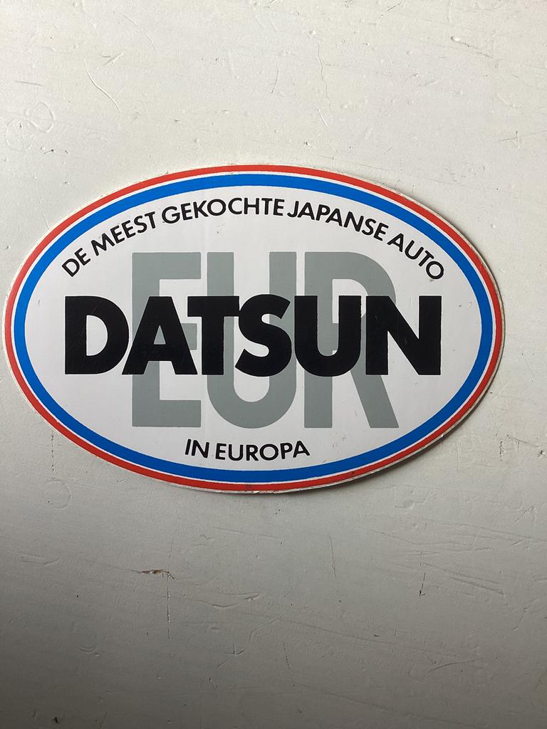 Sticker Datsun, Verzenden, Zo goed als nieuw, Auto of Motor