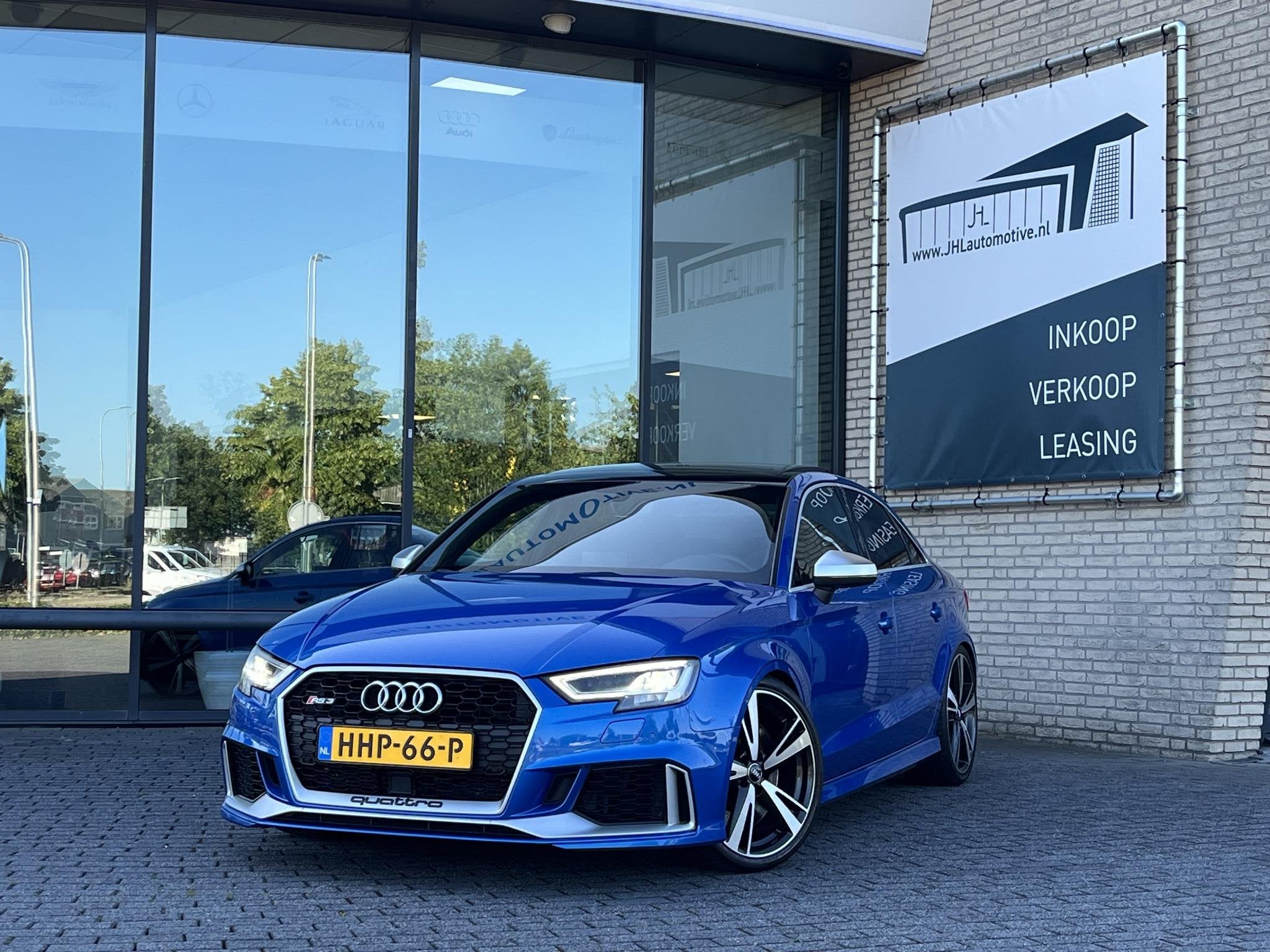 Audi RS3 2.5 TFSI Quattro*PANO*ACC*KW*RS-ZETELS*B&O*CARBON*, Auto's, Audi, Automaat, 1490 kg, Gebruikt, RS3