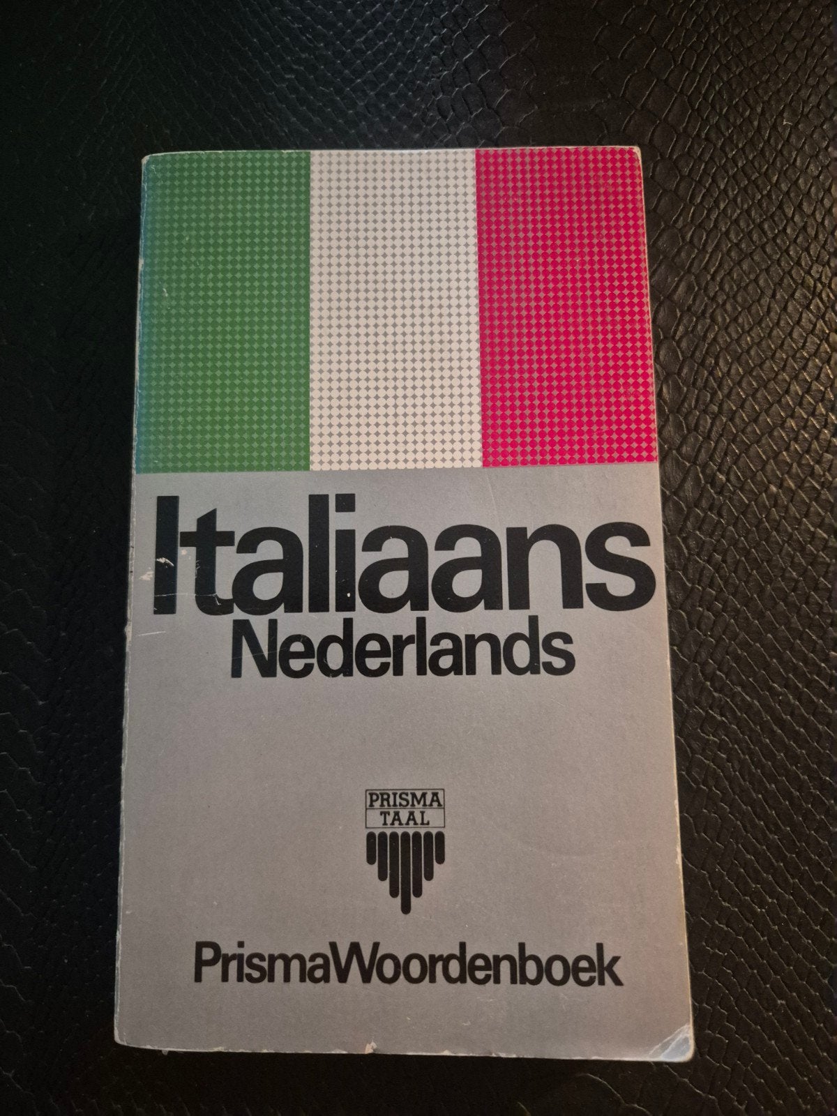 Italiaans  Nederlands, Boeken, Ophalen of Verzenden, Zo goed als nieuw, Van Dale, Italiaans