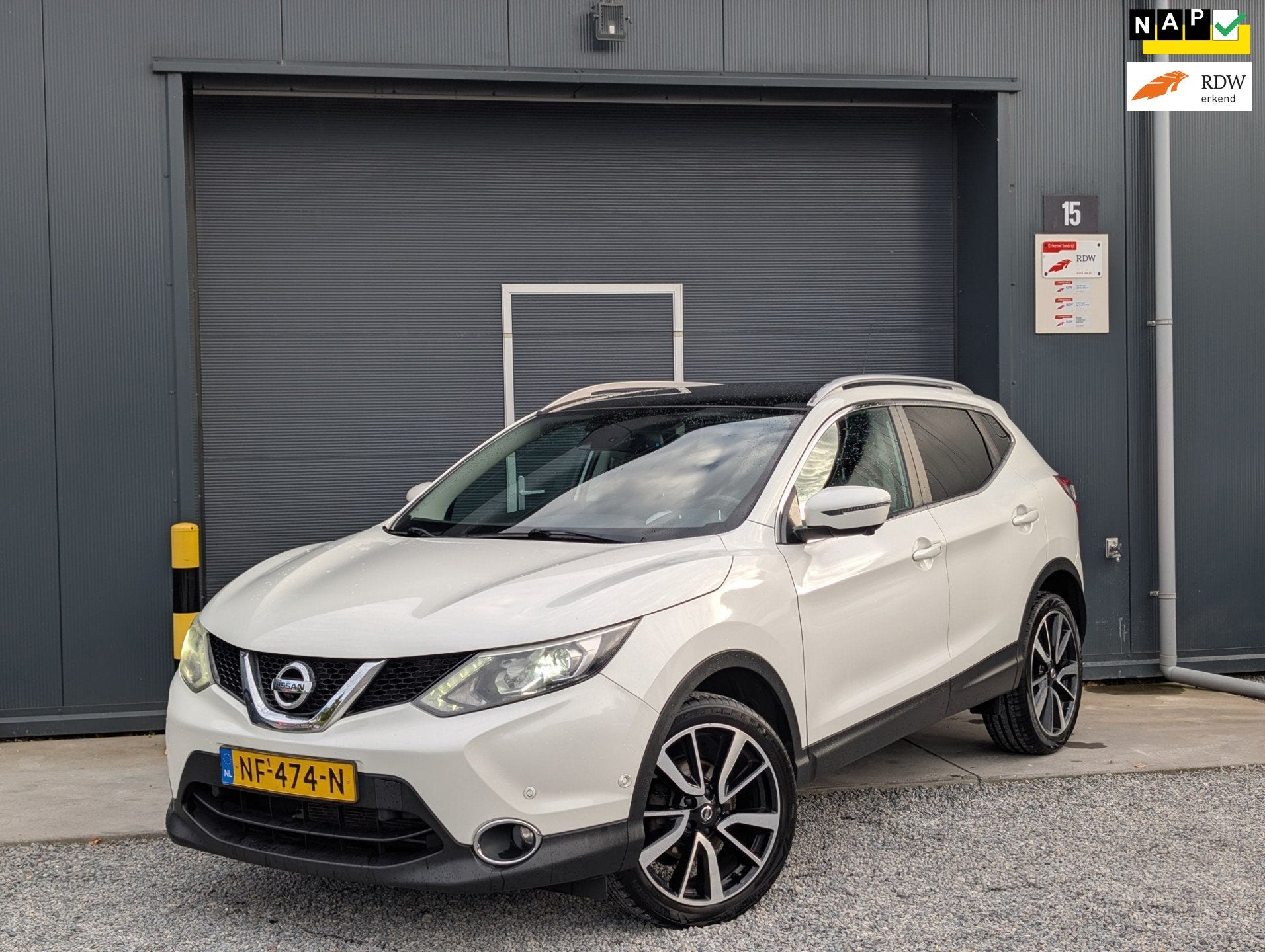 Nissan Qashqai 1.2 Tekna stoelverwarming, Voorwielaandrijving, Gebruikt, 4 cilinders, 116 pk