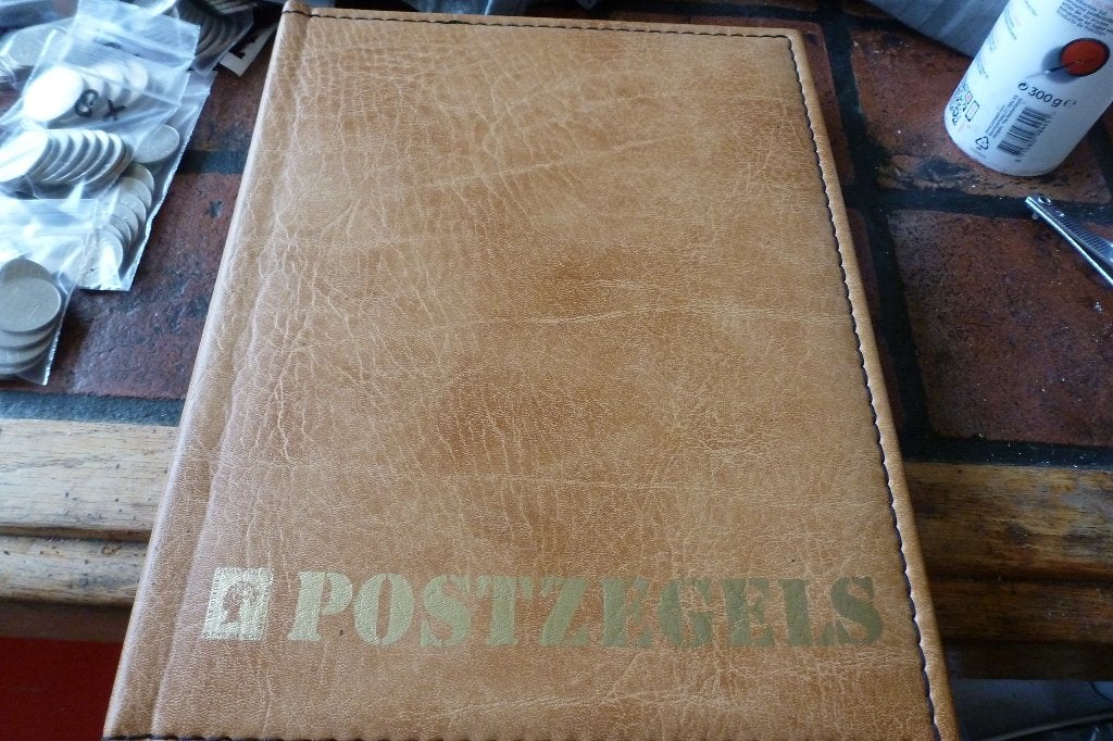 Groot boek wereld munten tjokvol postzegels liefst 1665 post, Postzegels en Munten, Postzegels | Volle albums en Verzamelingen