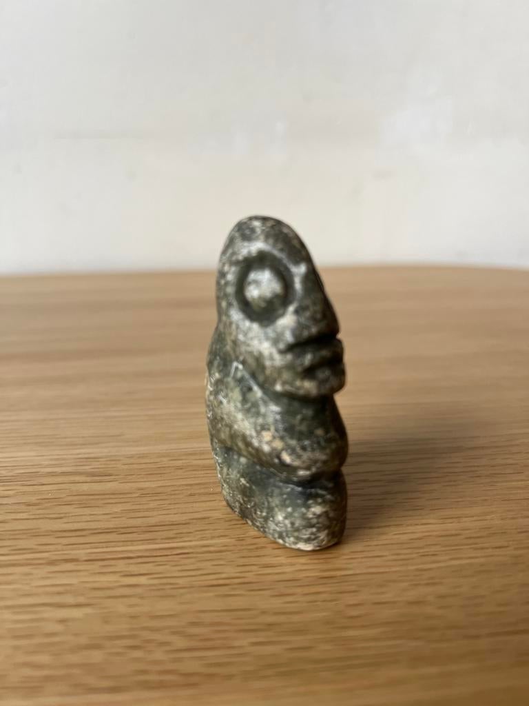 Klein beeldje van speksteen, Antiek en Kunst, Minder dan 20 cm, Ophalen of Verzenden, Handgemaakt, Steen of Keramiek