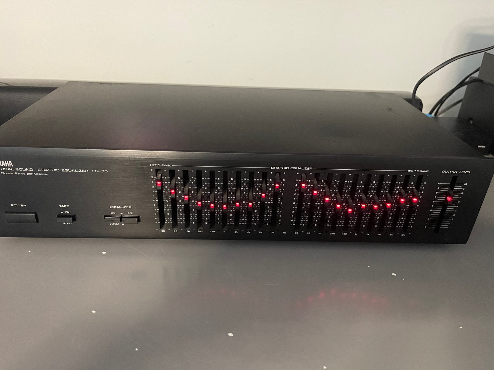 Yamaha EQ-70 10 Band Stereo Graphic Equalizer, Ophalen, Zo goed als nieuw, Equalizer