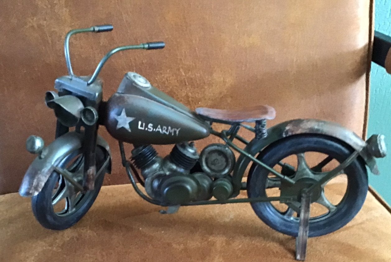 Oude blikken motor., Ophalen, Zo goed als nieuw, Motor