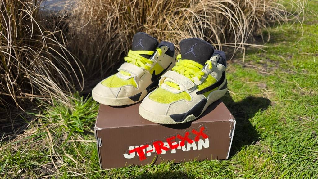 Nike Jordan Jumpman Jack TR Travis Scott Bright Cactus 35, Kinderen en Baby's, Jongen of Meisje, Schoenen, Ophalen of Verzenden