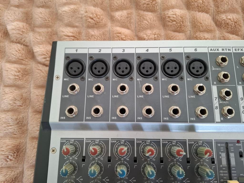 Phonic MM1805X Mengpaneel, Muziek en Instrumenten, Mengpanelen, Gebruikt, 10 tot 20 kanalen, Microfooningang, Ophalen