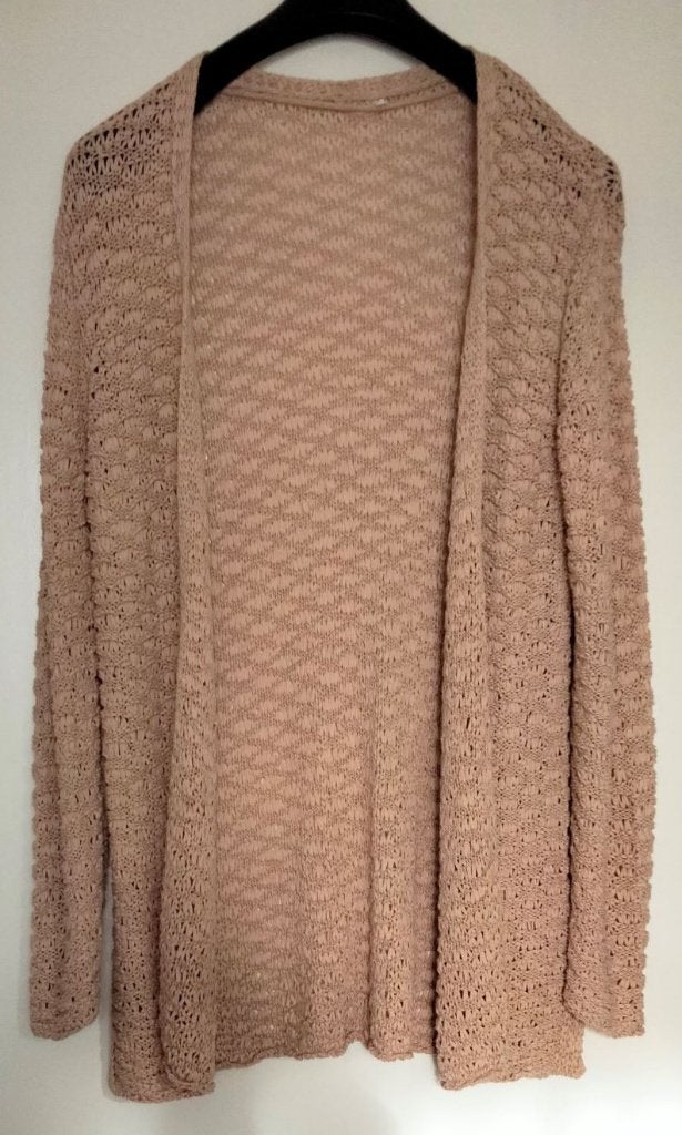 ZGAN cardigan 44 beige, Ophalen of Verzenden, Zo goed als nieuw, Maat 42/44 (L), Beige