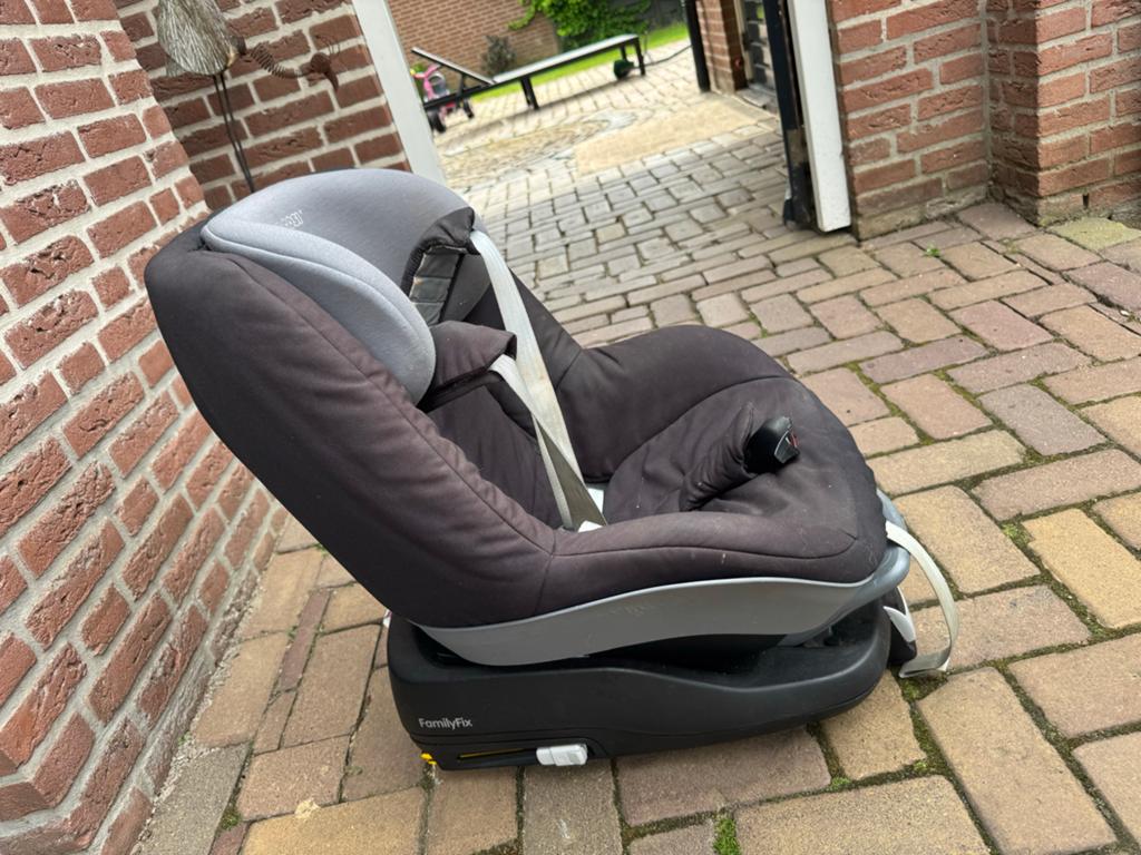 Maxi-Cosi FamilyFix autostoel - Zwart, Ophalen, Gebruikt, Zijbescherming, Isofix