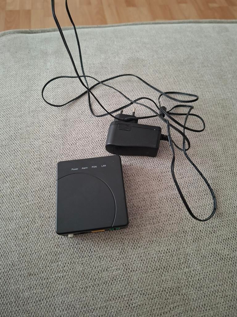 Nokia G-010G-Q ontvanger, Computers en Software, Routers en Modems, Ophalen of Verzenden, Zo goed als nieuw