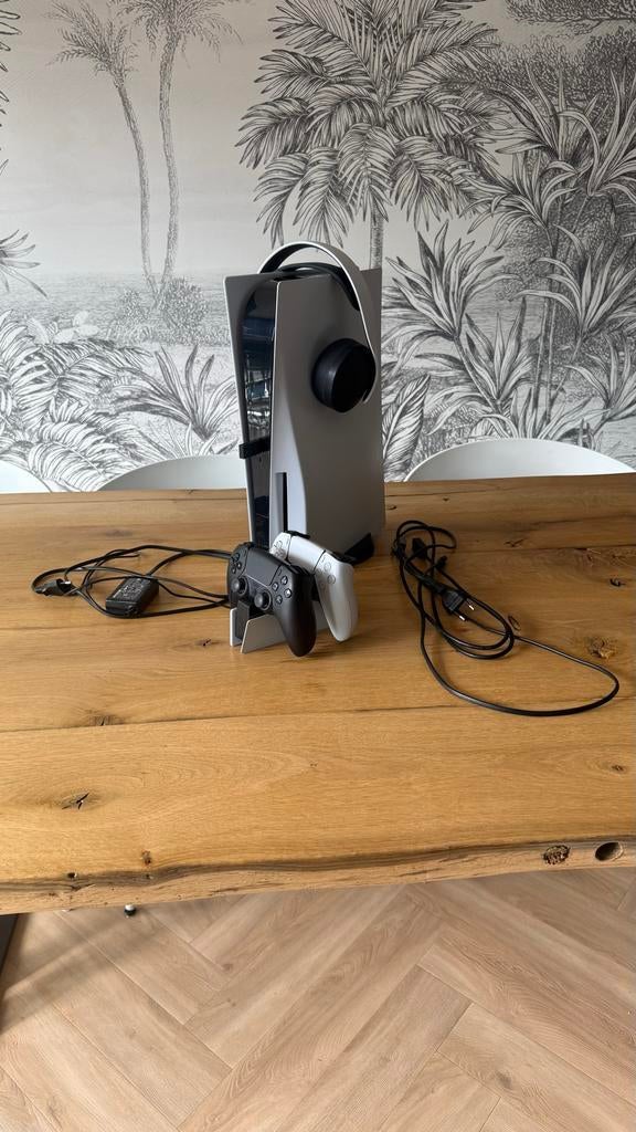 PlayStation 5 (825GB) – Compleet pakket met 2 controllers, Ophalen of Verzenden, Gebruikt, Playstation 5