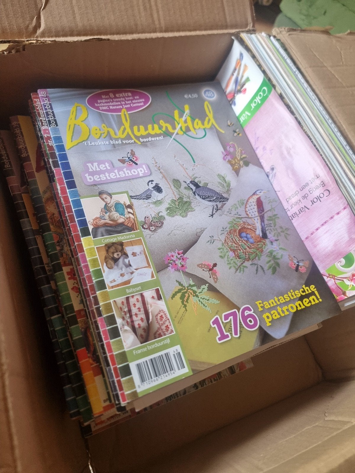 Grote collectie Borduurblad tijdschriften en patronen, Ophalen of Verzenden, Gebruikt, Handborduren, Patroon