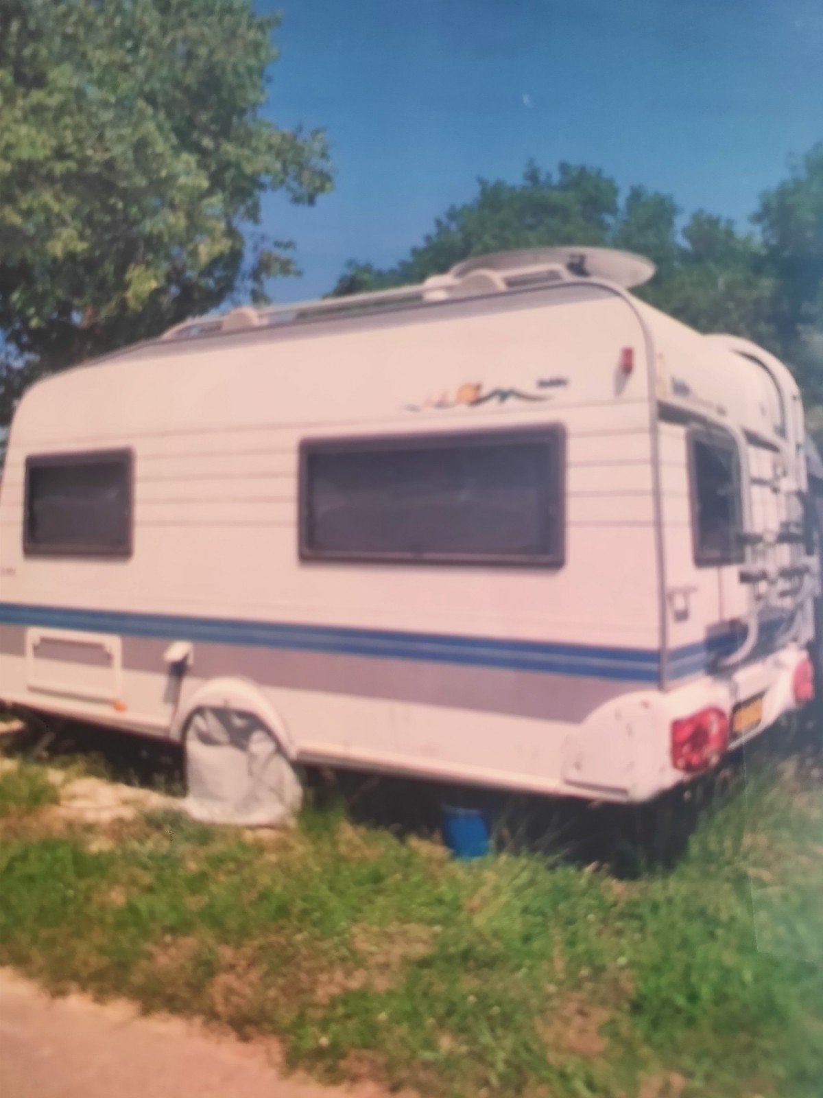 Hobby 400 Easy de luxe 2002 met Nw Banden, Mover Tent, Hobby, Treinzit, Dwarsbed, Particulier