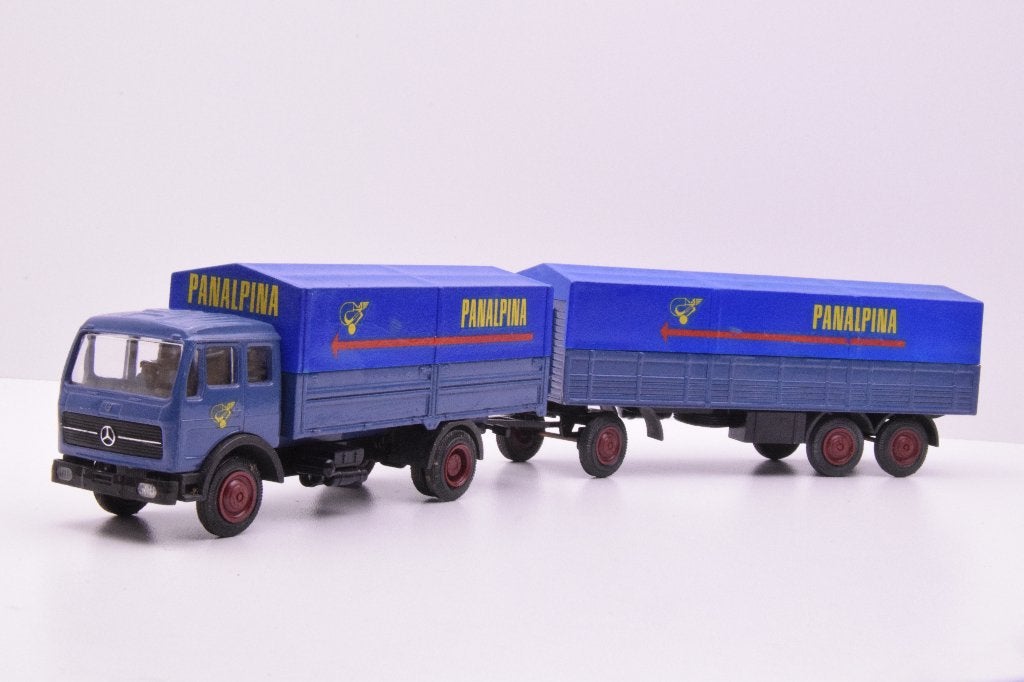Mercedes  truck en oplegger  ''Panalpina ''  NZG, Ophalen of Verzenden, Zo goed als nieuw, Bus of Vrachtwagen, NZG