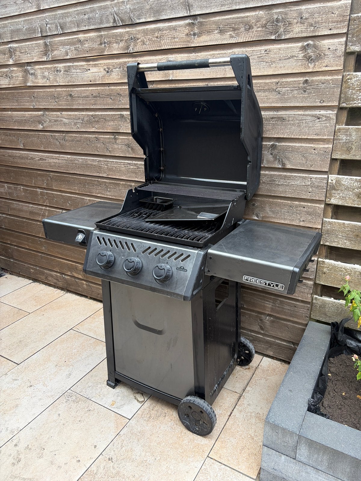 Napoleon Freestyle gas bbq, Ophalen, Zo goed als nieuw