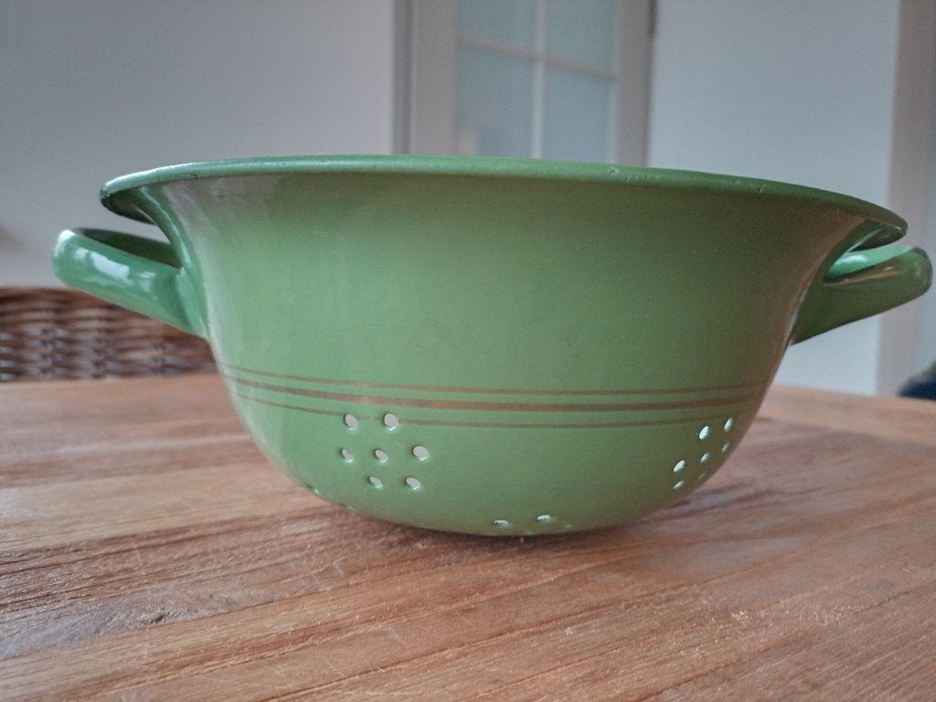 Emaille vergiet groen/wit met gouden bies, Antiek en Kunst, Antiek | Emaille, Ophalen of Verzenden