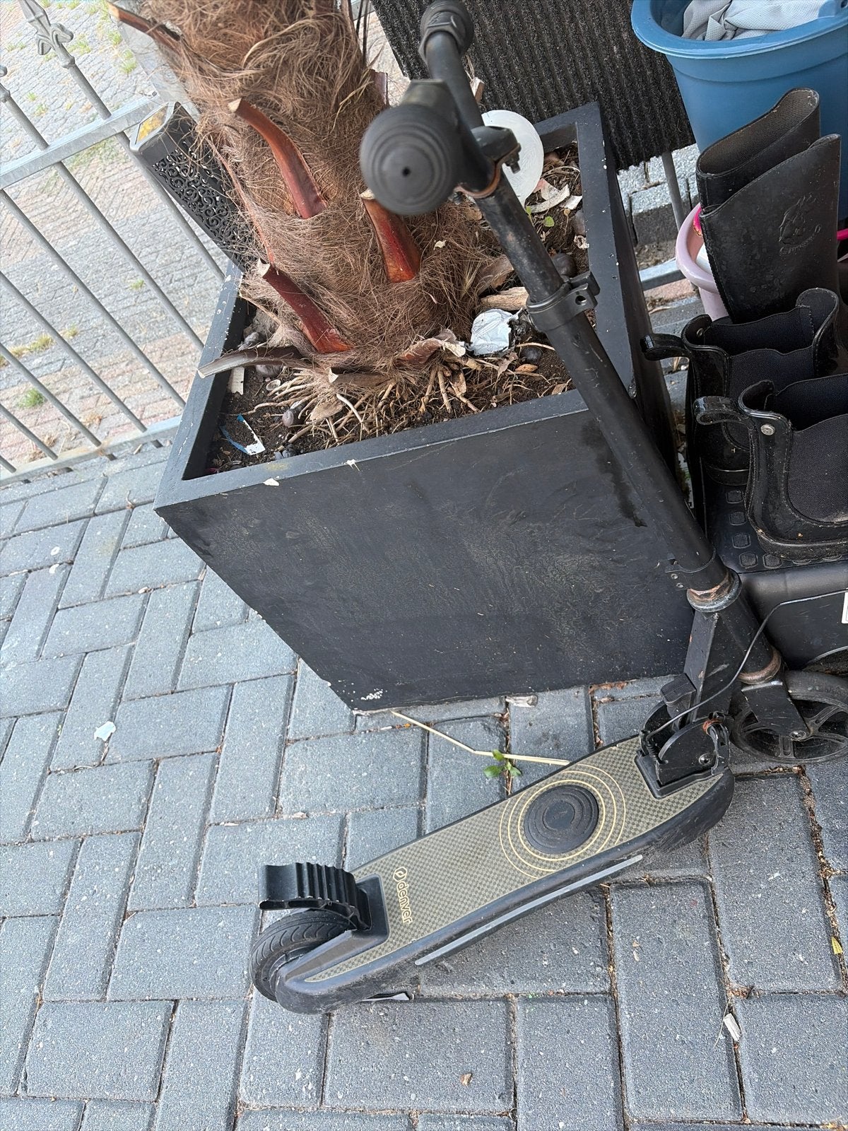 Elektrische kinderstep met voetgas - 10 km/u Max, Ophalen, Gebruikt, Elektrische step (E-scooter)