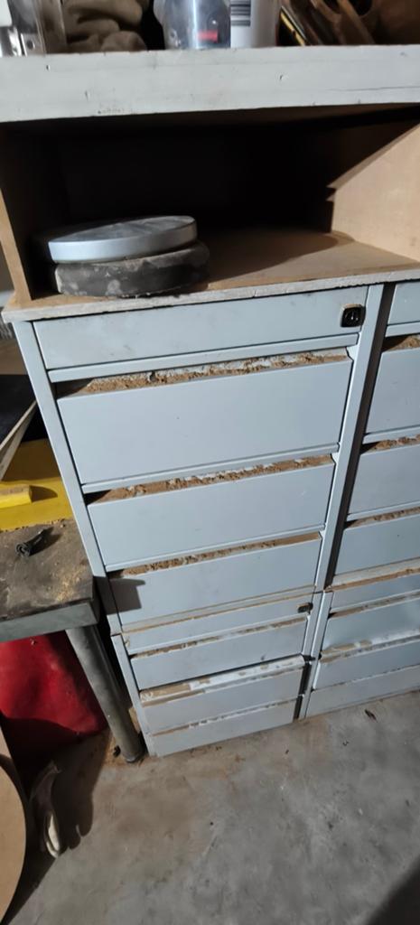 Metalen ladekast 58x42x77 cm - Werkplaats of garage, Ophalen, Gebruikt, 50 tot 100 cm, 3 of 4 laden