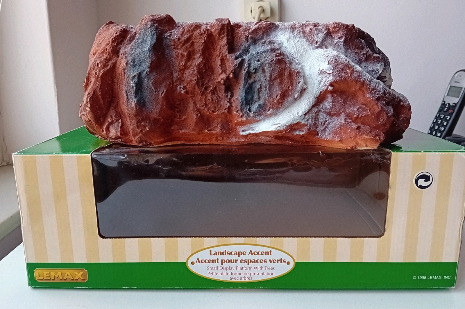 Lemax small display platform with trees, retired Kerstdorp, Ophalen of Verzenden